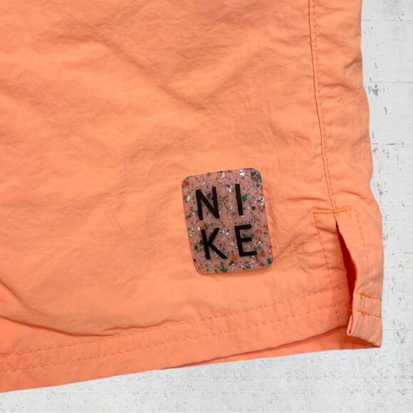 Nike Men’s Essential Lap 7" Volley Swim Trunks Swimsuit Size M Beach Pool Sporty - Picture 2 of 10